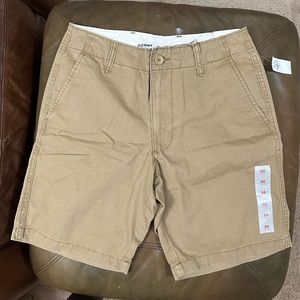 Brand New Old Navy Khaki Shorts. Size 30